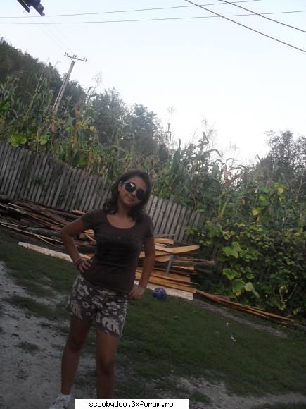 imi pare bine ca am intrat in clubul scoobydoo id-ul meiu este :cool:  :cool:  :cool:  =)  =)  :hi: